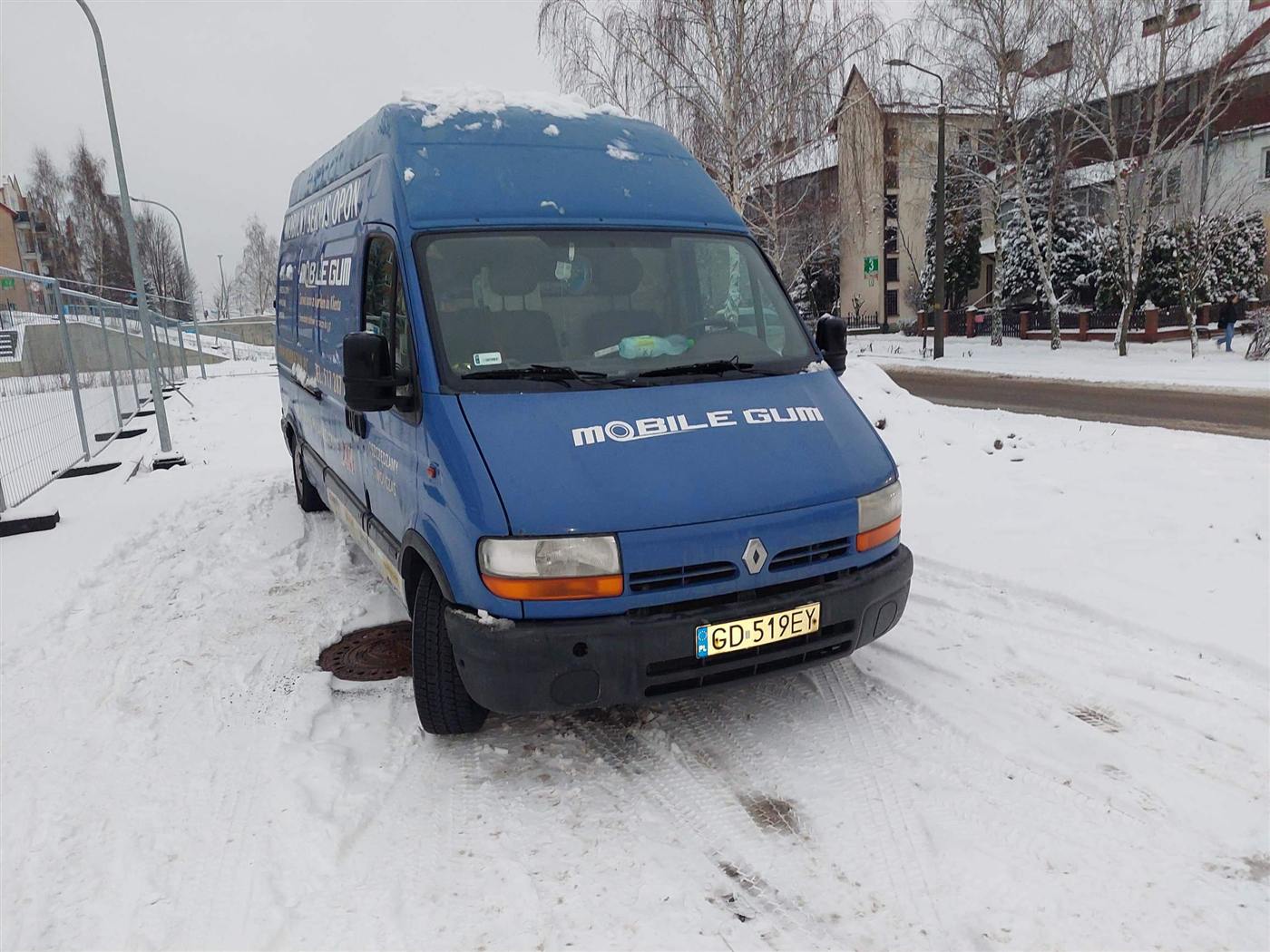 Bus Mobile Gum zimą, wulkanizacja mobilna działa przez cały rok